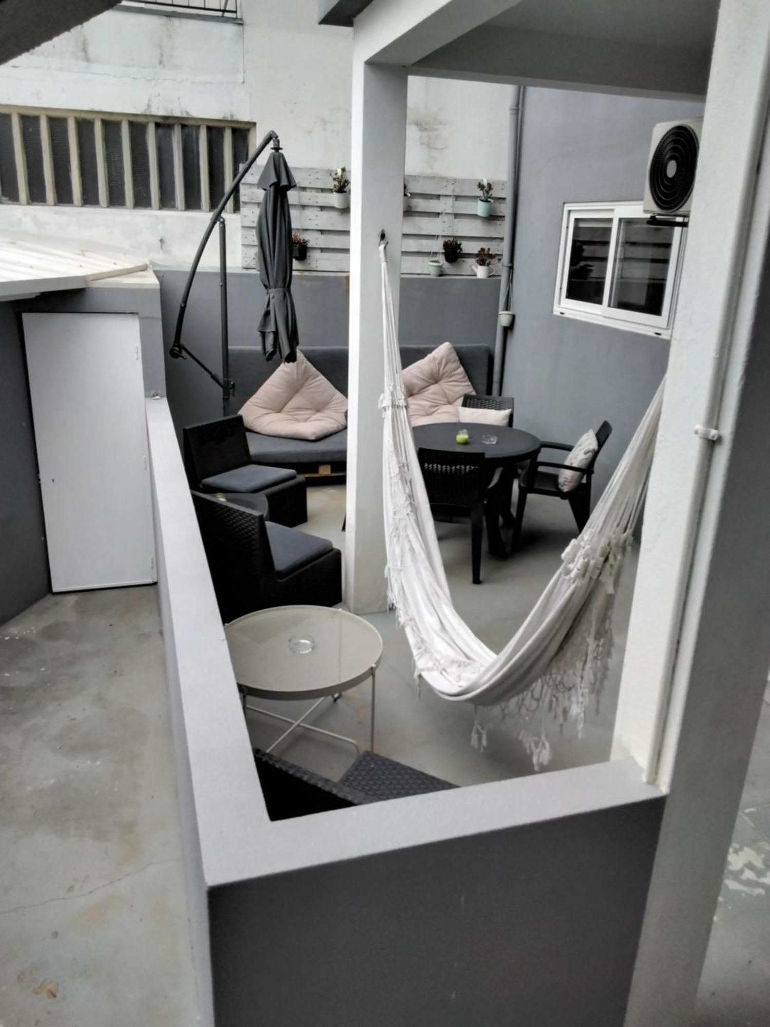 Buddies Charm Apt - Self Catering Авиеро Екстериор снимка